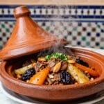 Corsi di Cucina a Marrakech: Imparare Tajine e Couscous 2026 1 Tajine tradizionale servito al ristorante Haj Mustapha di Marrakech